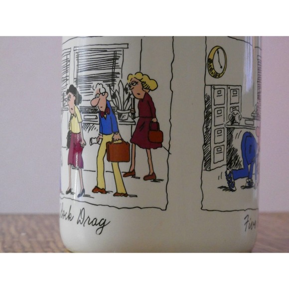 Vintage Hallmark Nine O Clock Drag/Five O Clock Dash Mug Made in Japan - Picture 3 of 10